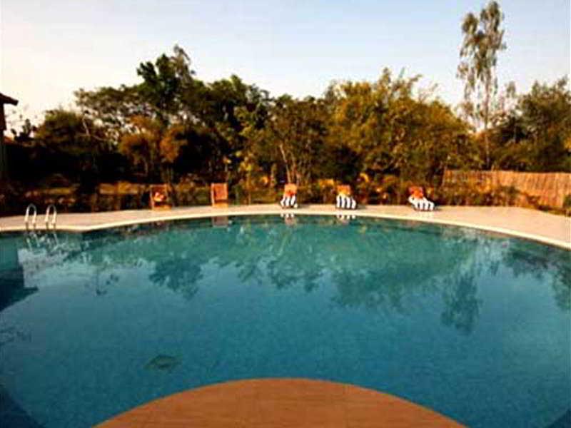 Tiger'S Den Resort Bandhavgarh National Park Exterior foto