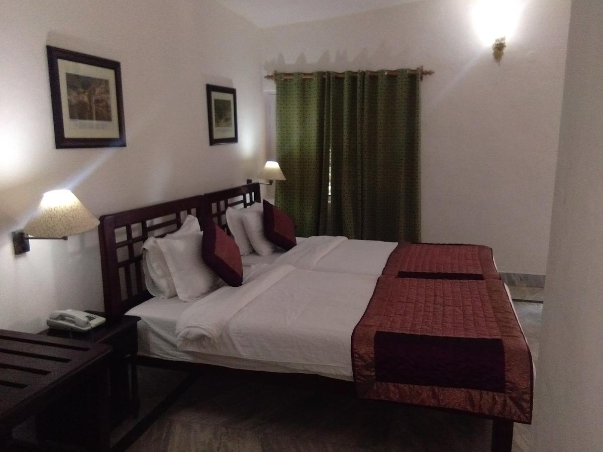 Tiger'S Den Resort Bandhavgarh National Park Habitación foto